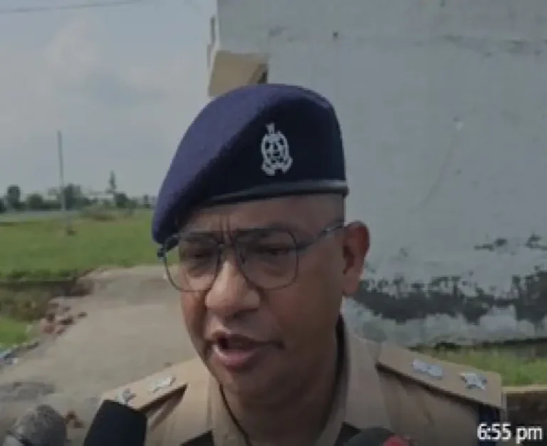 Double murder: बंद मकान में मां-बेटी की शव मिलने से गांव में दहशत का माहौल