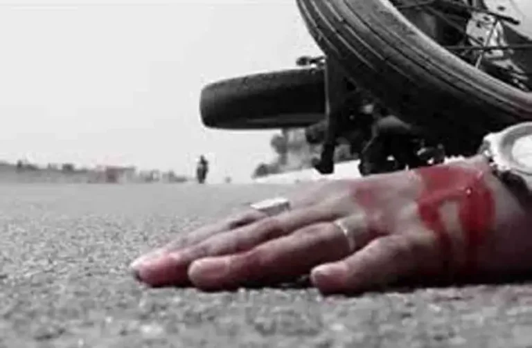 CG News accident:अज्ञात वाहन ने बाइक सवार को रौंदा ,मौके पर ही मौत
