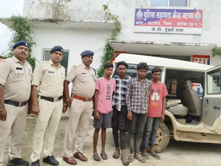 रेलवे साइडिंग से चोरी करने वाले चार शातिर गिरफ्तार