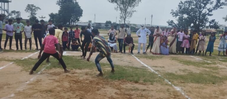 एकल अभियान ने कराया खेलकूद प्रतियोगिता।  हाईस्कूल मैदान केल्हारी में हुआ कार्यक्रम।