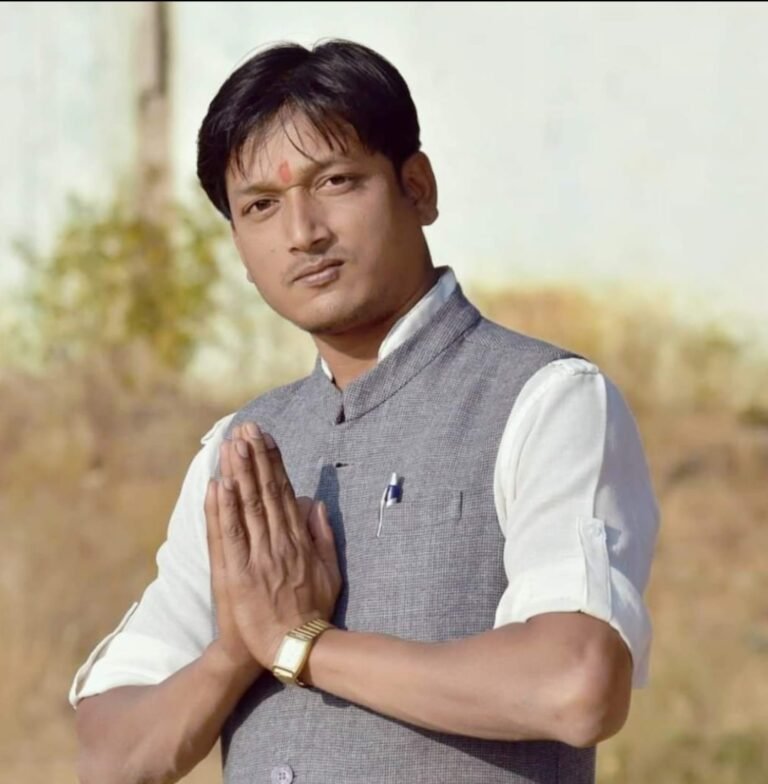 पार्टी सर्वोपरि.किसान मोर्चा जिलाध्यक्ष योगेंद्र सिंह नहरेल ने भाजपा प्रत्यासी आकाश नागवंशी को समर्थन देते हुए अपना नामांकन वापस लिया
