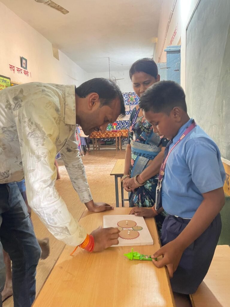 सरिया में विज्ञान व कला प्रदर्शनी मेला: नव निर्वाचित नगर पंचायत अध्यक्ष कमलेश अग्रवाल ने किया शुभारंभ 2 img 20250228 wa00125261527850201020528