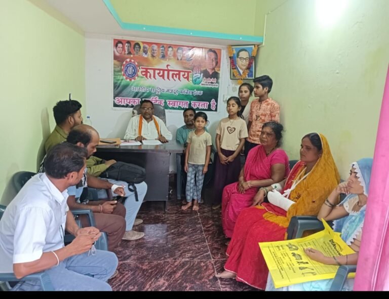 गरीब मजदूर परिवार को नहीं मिला इंसाफ गौरेला थाने से पहुंचा परिवार मजदूरों के मसीहा कहे जाने वाले इंटक जिला अध्यक्ष इदरीस अंसारी के पास