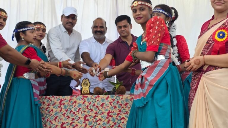 विभाग स्तरीय शालेय क्रीड़ा प्रतियोगिता का रंगारंग शुभारंभ