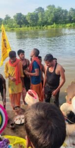 आज ग्राम पंचायत पडवनिया में युवा जागृति गणेश उत्सव समिति पडवनिया के द्वारा बप्पा की विदाई की गई 1 IMG 20250907 184956
