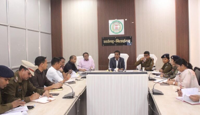 Collector Action Mode ON: रेत-पत्थर माफियाओं पर सख्ती के निर्देश, अब खनिज विभाग की होगी असली परीक्षा