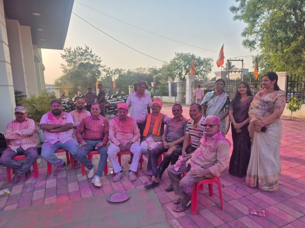 सारंगढ़ जिला भाजपा परिवार ने मनाया भव्य होली मिलन समारोह 1 img 20260306 wa00024453294882318320492
